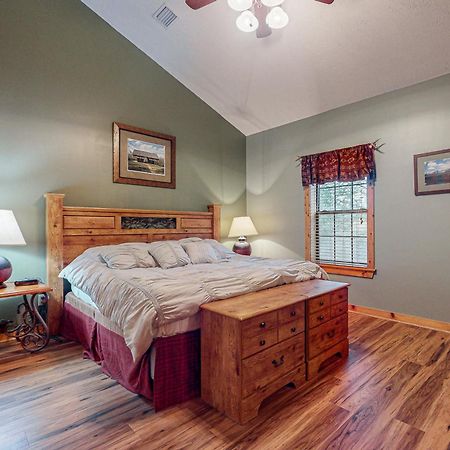Cozy Cub Cabin Гатлинбург Экстерьер фото