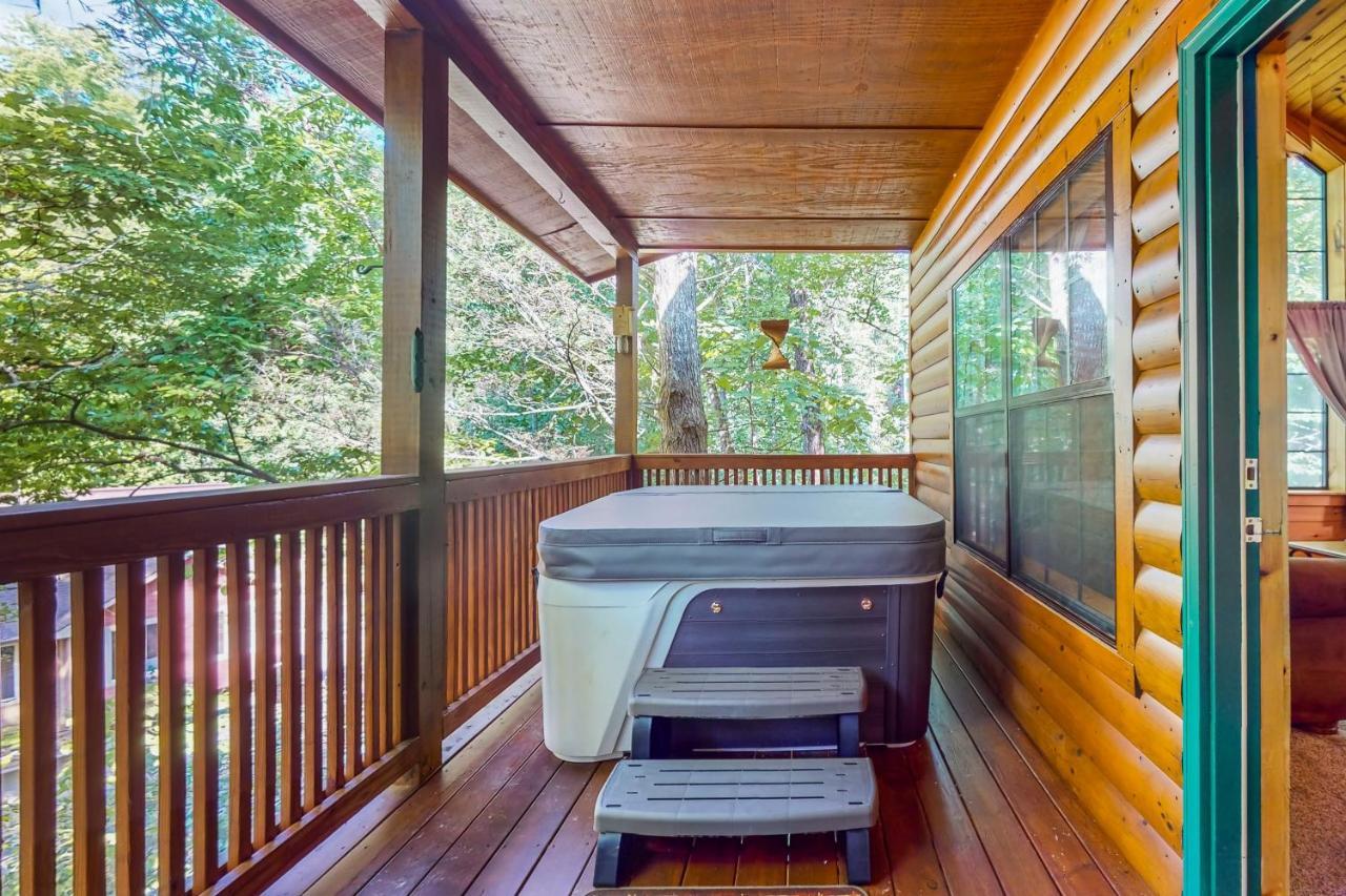 Cozy Cub Cabin Гатлинбург Экстерьер фото